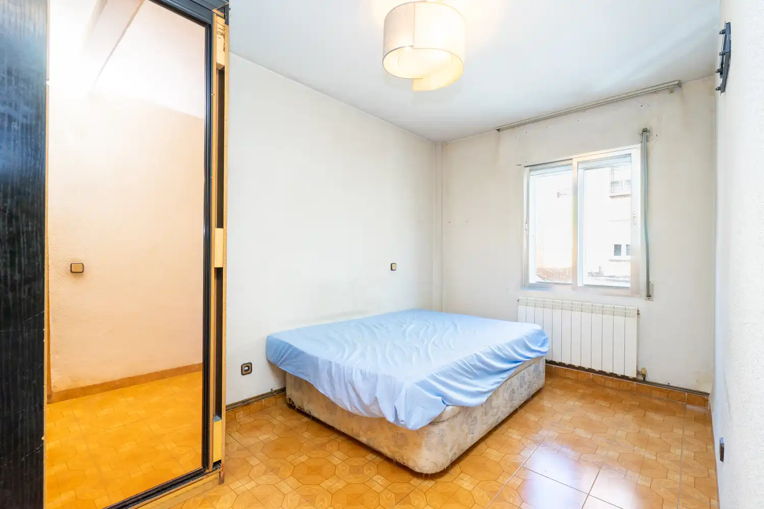 Bedroom of Flat for sale in Móstoles  with Air Conditioner, Heating and Terrace