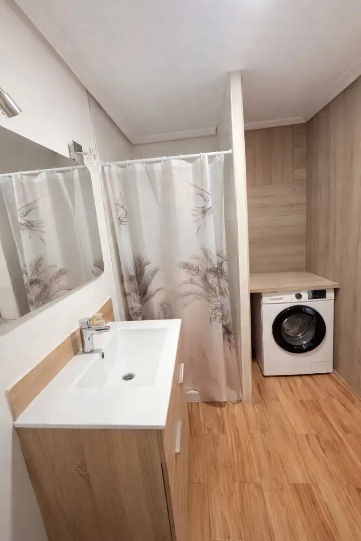 Bathroom of Flat for sale in Murcia  with Air Conditioner, Furnished and Balcony