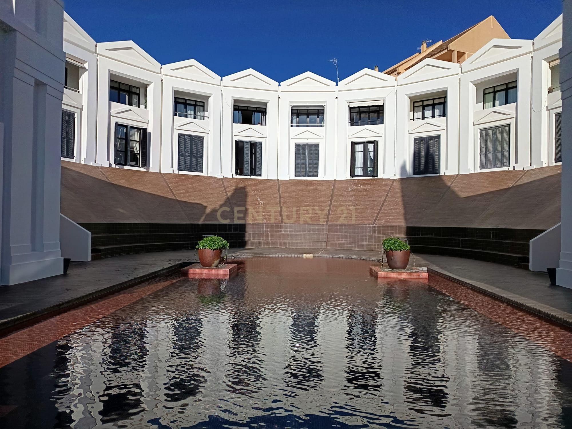 Vista exterior de Dúplex en venda en Calpe / Calp amb Aire condicionat, Rentadora i Balcó