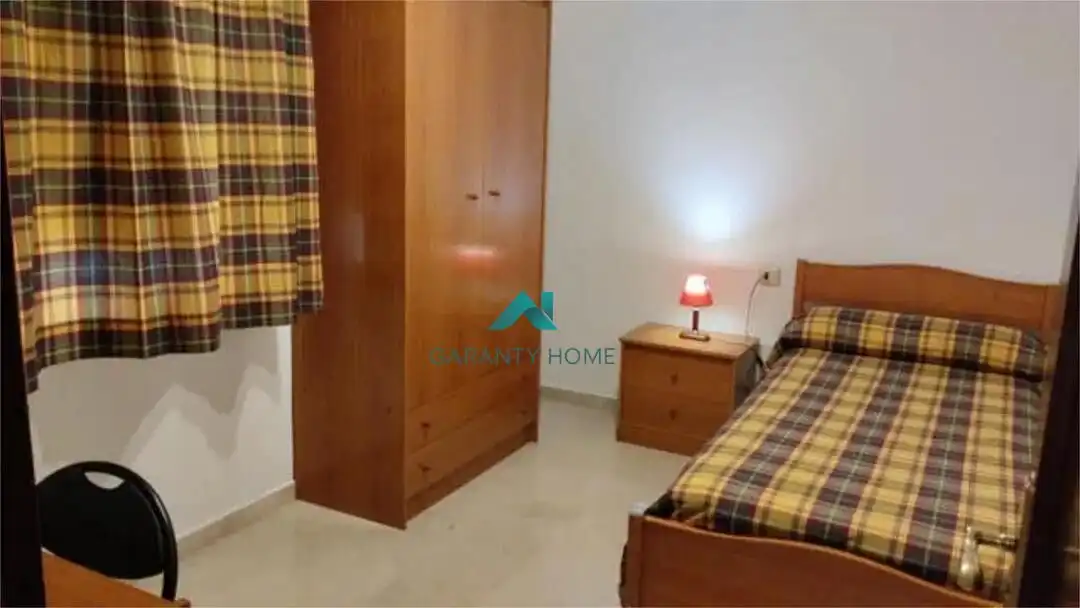 Flat with terrace to rent in Avda de Madrid - Pº de la Estación, imagen 3