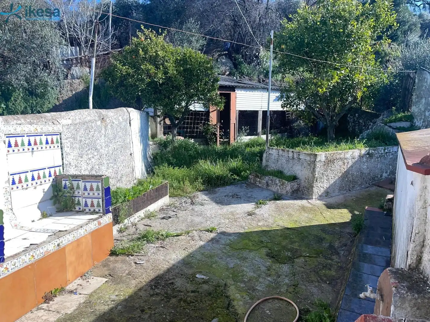 Casa adosada en venta en Constantina