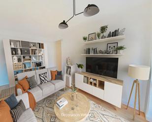 Living room of Flat to rent in  Madrid Capital  with Heating, Terrace and Oven