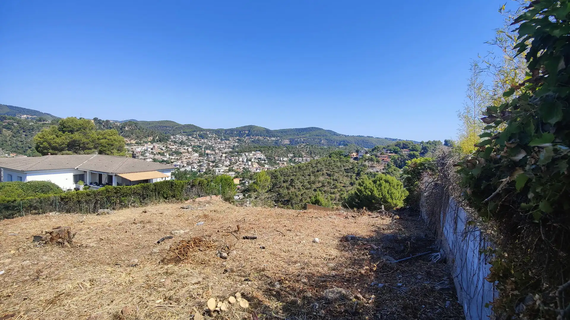 Terreny residencial en venda a Vallirana, imagen 4