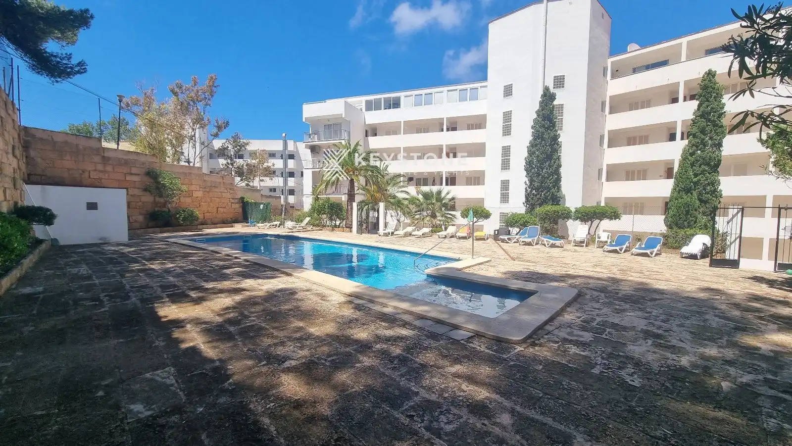 Schwimmbecken von Wohnung zur Miete in Calvià mit Terrasse, Schwimmbad und Gemeinschaftspool