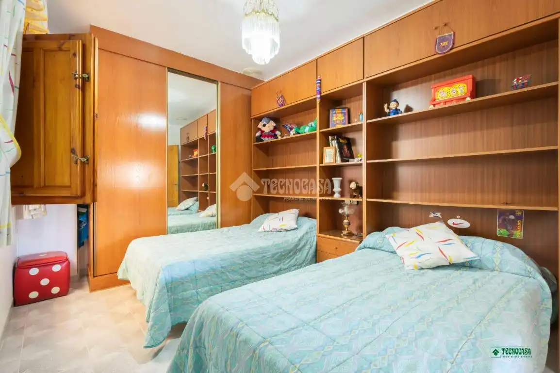 Habitación de Casa adosada en venta en Olula del Río con Terraza y Balcón