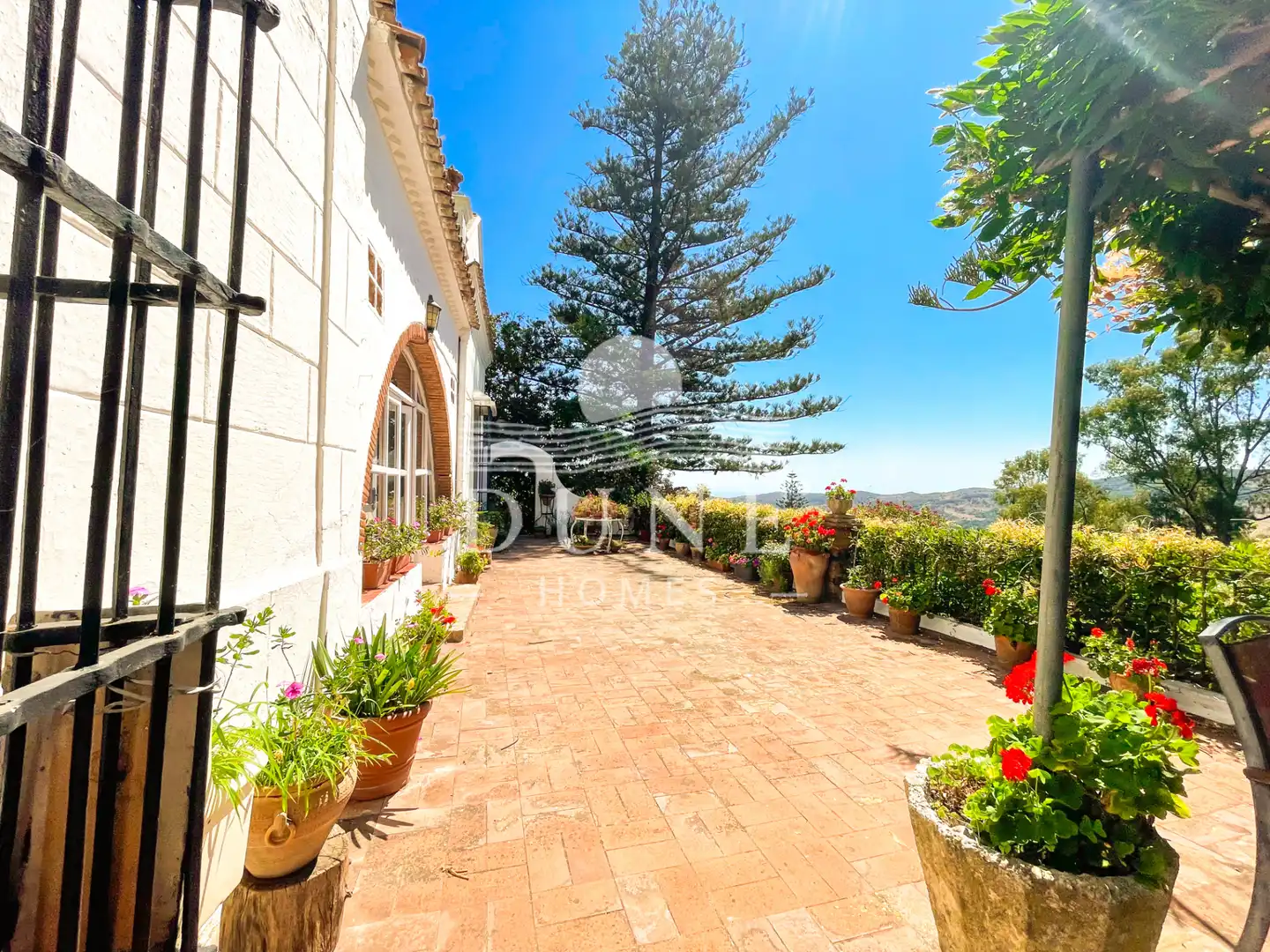Exterior view of Country homes for sale in Algeciras  with Private garden, Terrace and Storage room