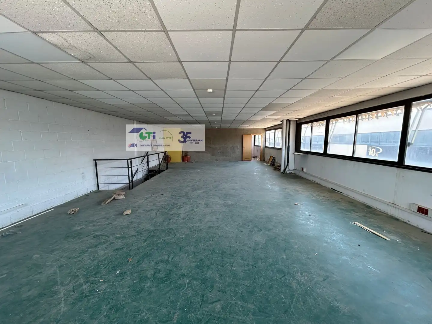 Industrial building for sale in CALLE EFEDRA, imagen 3