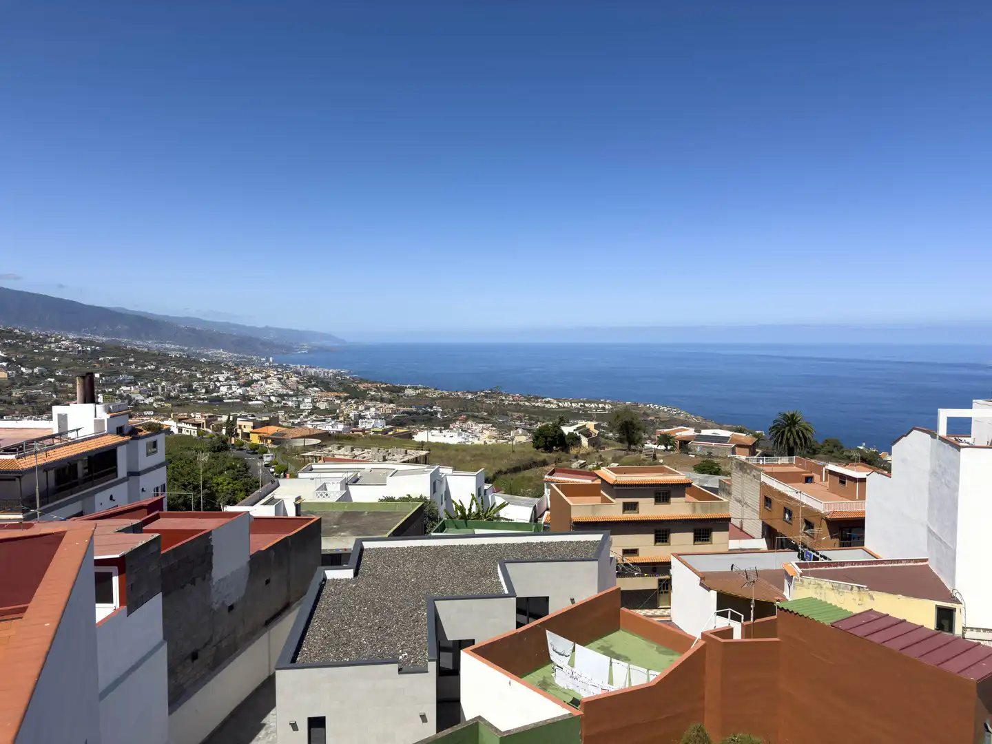 Vista exterior de Edificio en venta en La Victoria de Acentejo