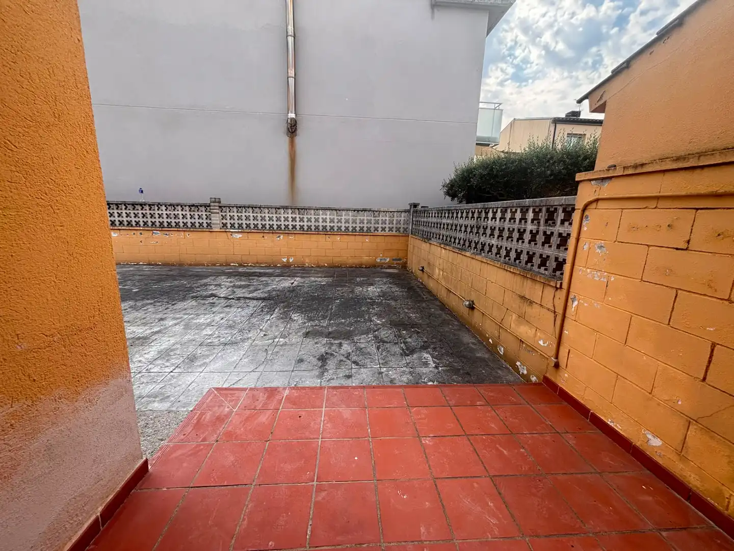Terrassa de Casa adosada en venda en Campllong amb Aire condicionat i Terrassa