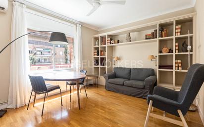 Vista exterior de Apartament en venda en  Barcelona Capital amb Aire condicionat, Calefacció i Parquet