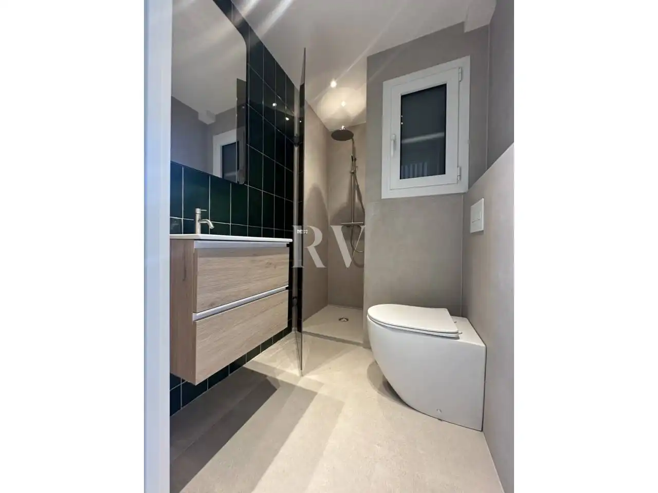 Baño de Piso en venta en Tarragona con Aire acondicionado, Amueblado y Balcón