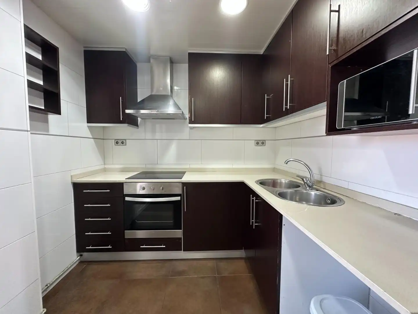 Cocina de Piso en venta en Terrassa con Calefacción, Balcón y Alarma