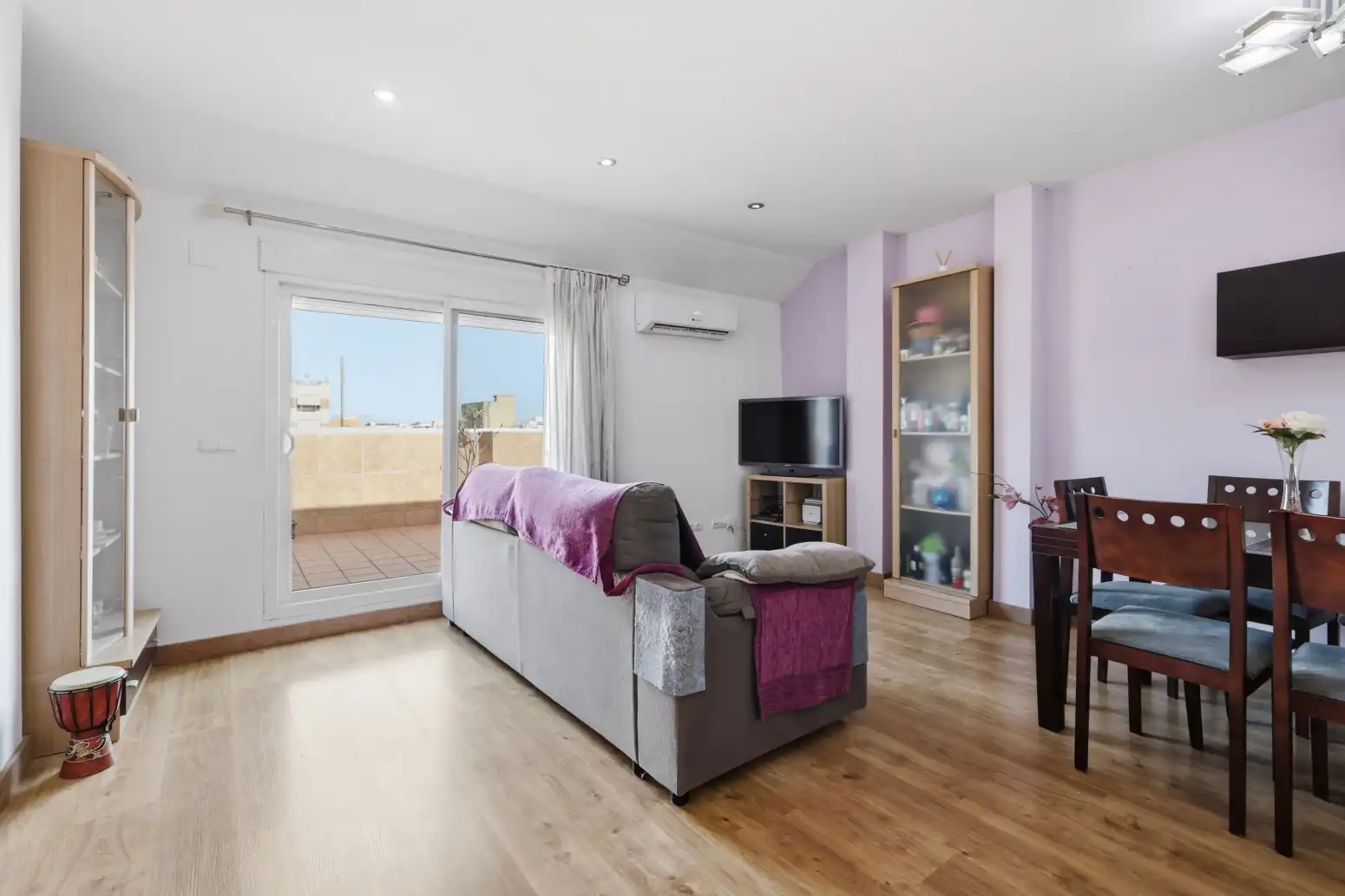 Sala de estar de Piso en venta en Málaga con Aire acondicionado, Parquet y Terraza