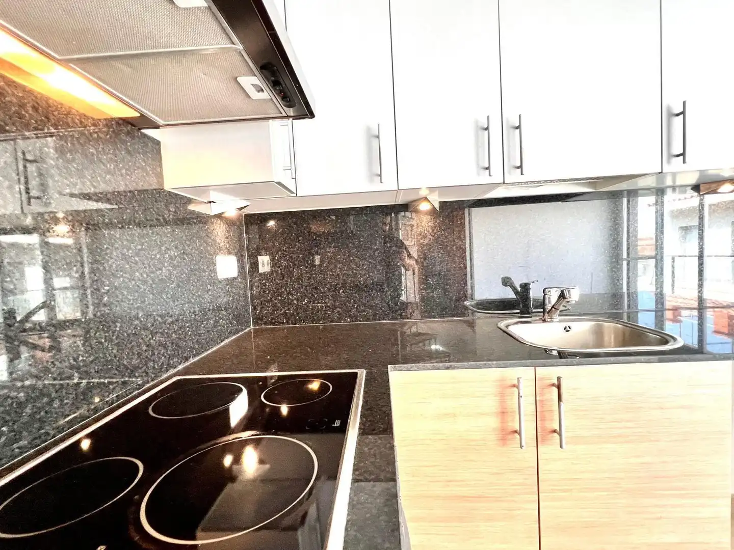 Kitchen of Duplexes for sale in Santa Bàrbara