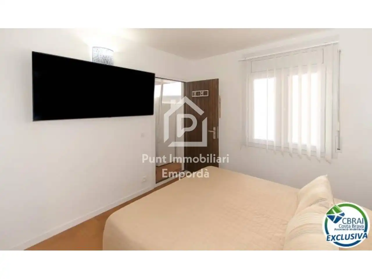 Dormitori de Apartament en venda en Empuriabrava amb Aire condicionat, Terrassa i Moblat