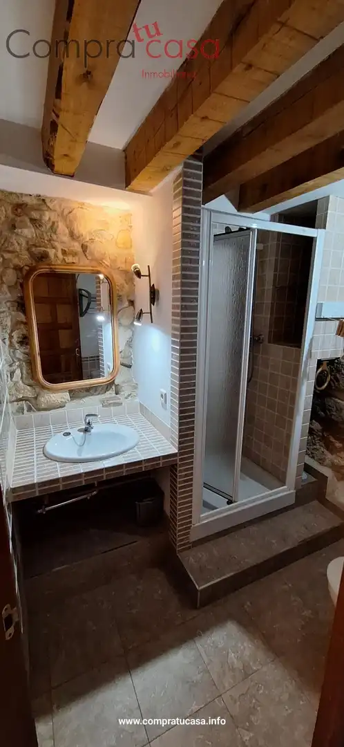 Baño de Apartamento de alquiler en Segovia con Calefacción y Amueblado
