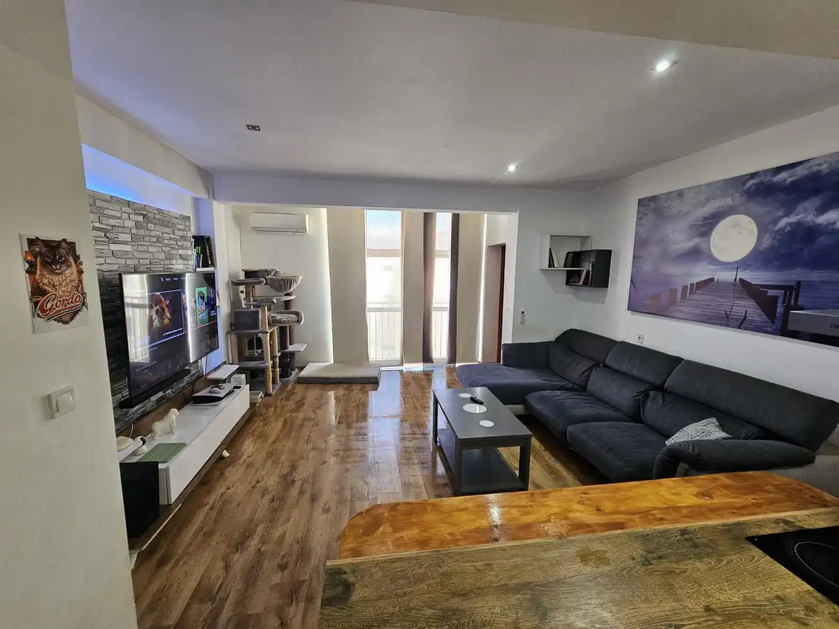 Apartament amb piscina en venda a La Colina