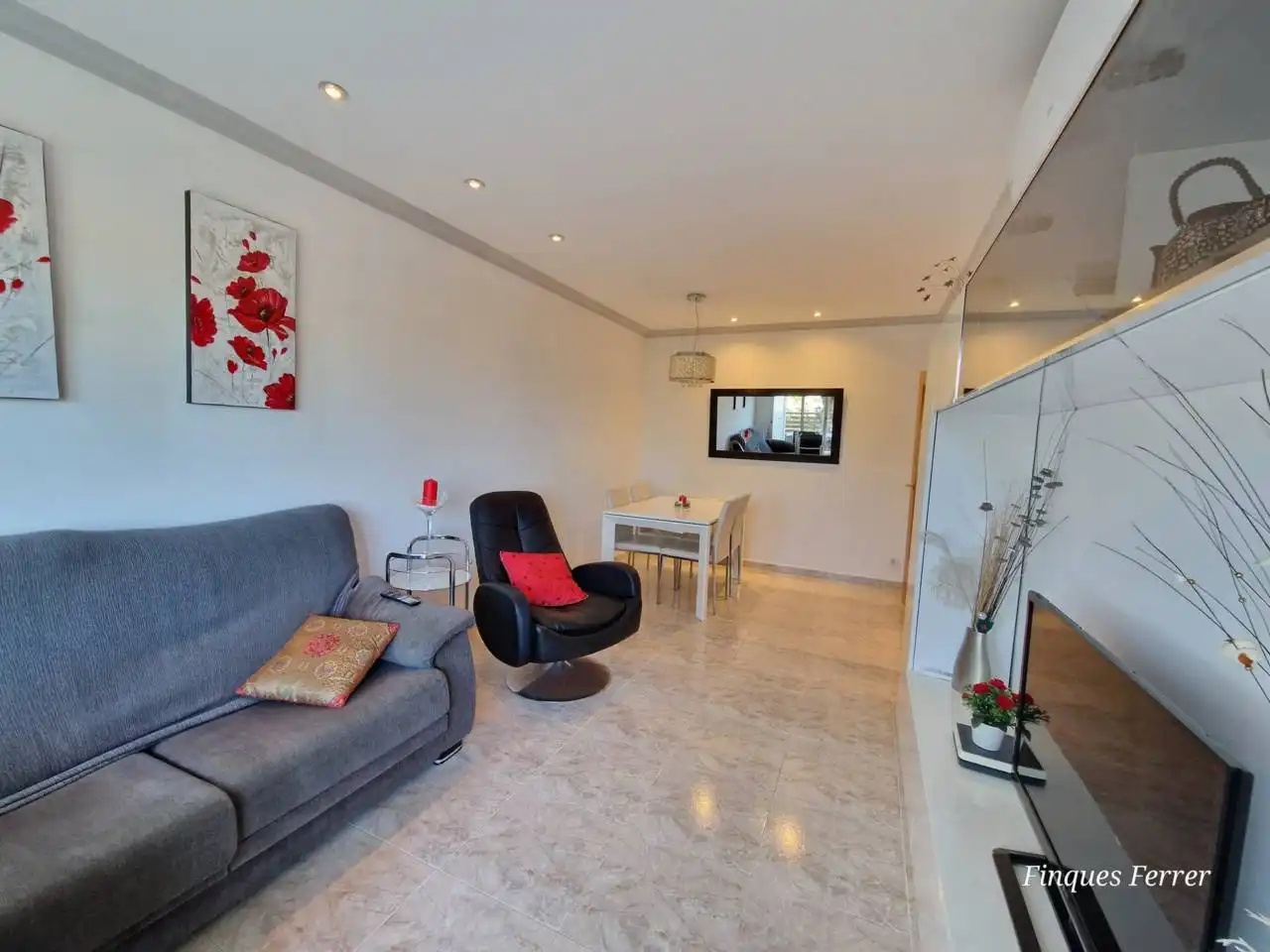 Sala de estar de Piso de alquiler en Cubelles con Aire acondicionado, Calefacción y Jardín privado