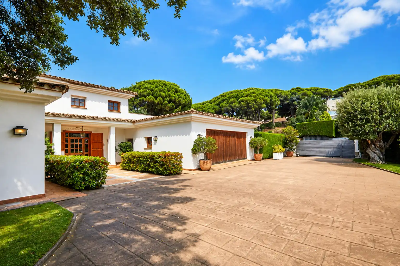 Vista exterior de Casa o chalet de alquiler en Sant Andreu de Llavaneres con Aire acondicionado, Calefacción y Jardín privado
