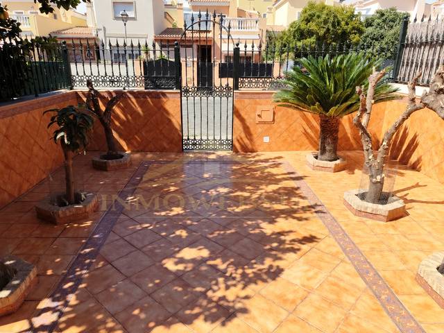 Casa adosada en Venta en Urbanización Puente Esuri en Costa Esuri