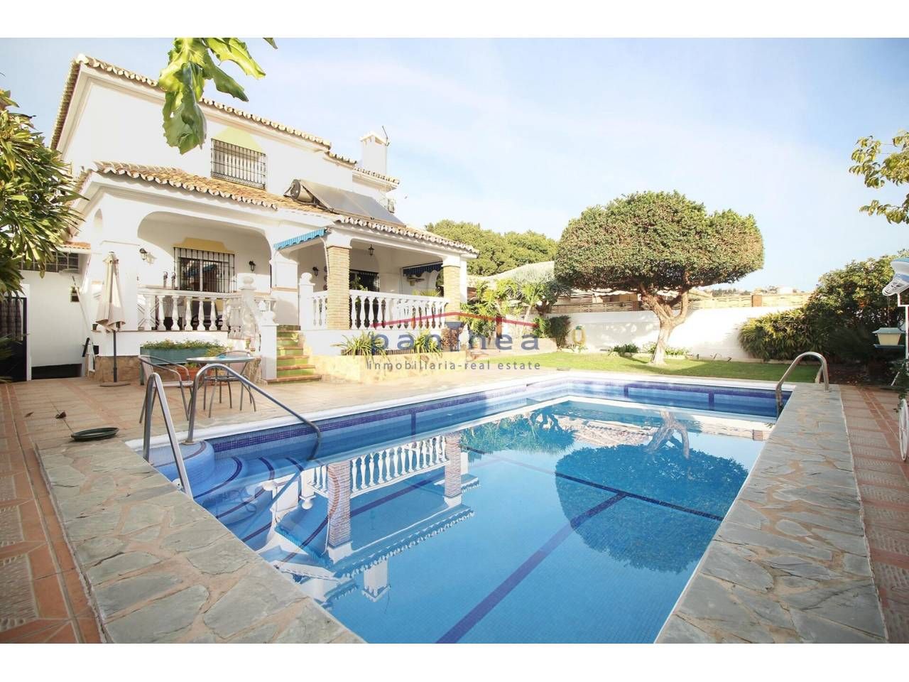 Jardí de Casa o xalet en venda en Rincón de la Victoria amb Aire condicionat, Jardí privat i Terrassa