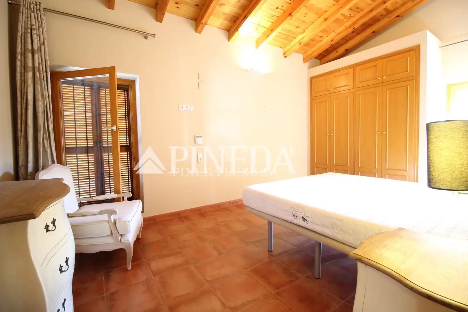Dormitori de Casa o xalet en venda en El Puig de Santa Maria amb Aire condicionat, Jardí privat i Terrassa