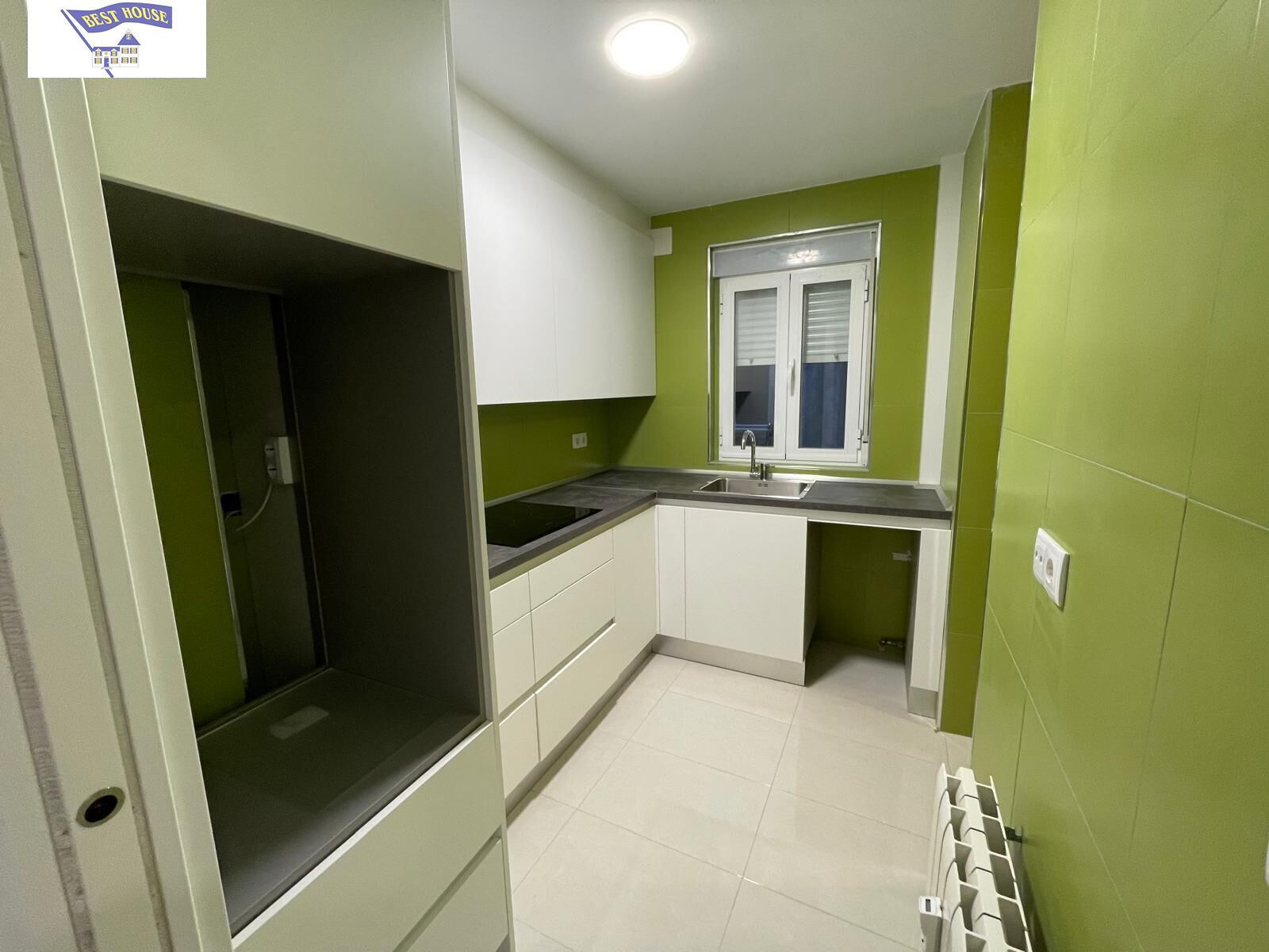 Cocina de Piso en venta en  Albacete Capital con Calefacción, Terraza y Balcón