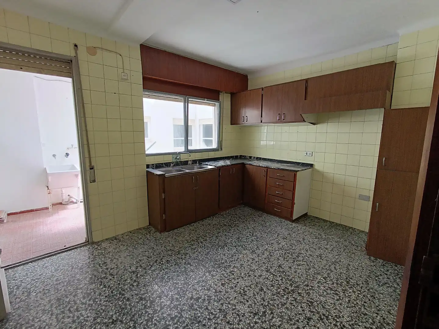 Kitchen of Flat for sale in Alicante / Alacant  with Air Conditioner and Balcony