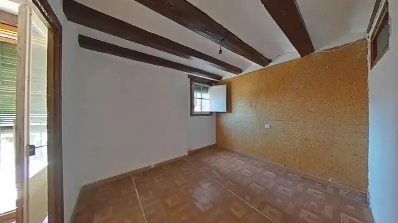 Habitación de Casa adosada en venta en La Pobla de Segur con Trastero y Balcón