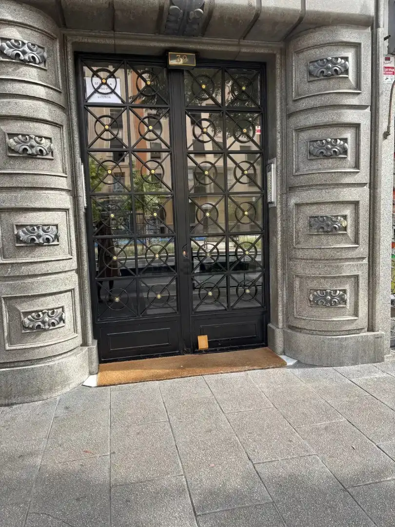Vista exterior de Pis de lloguer en Madrid amb Aire condicionat, Calefacció i Moblat