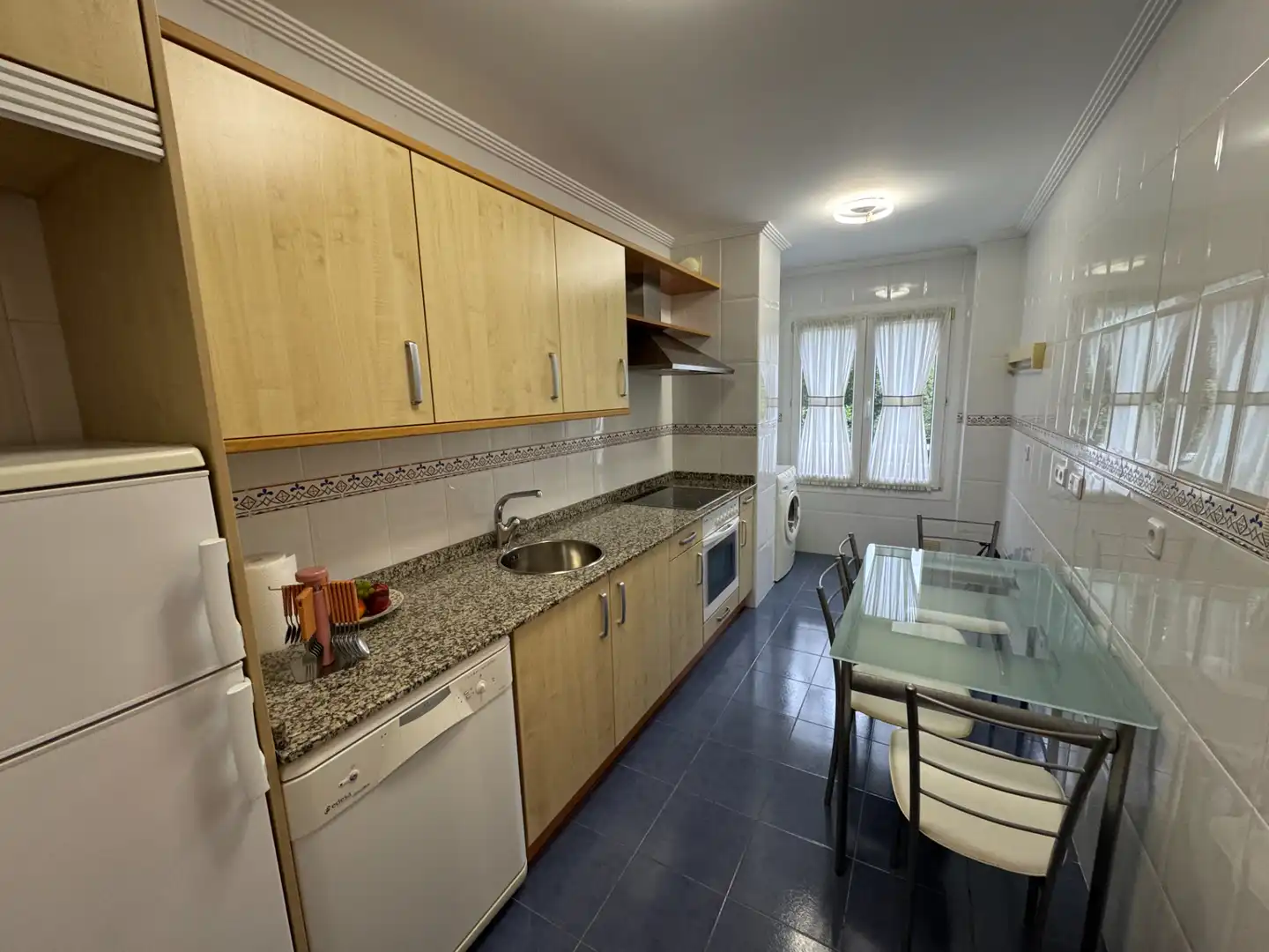 Cocina de Piso en venta en Ribadesella con Calefacción, Parquet y Trastero