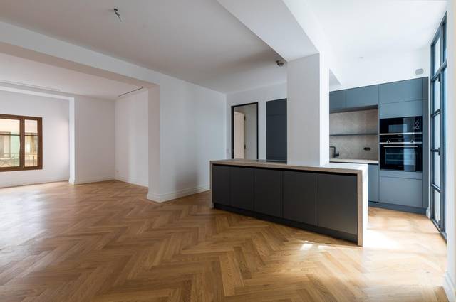 Piso en Venta en Avenida Avinguda del Comte de Sallent en Bons Aires