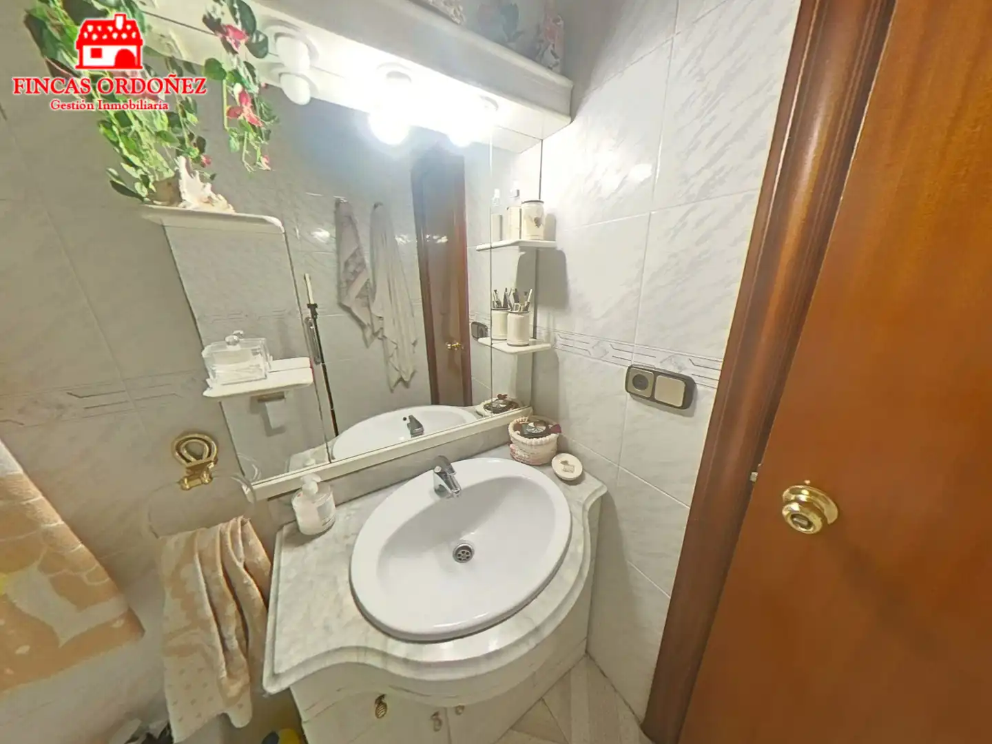 Bathroom of Flat for sale in Sant Andreu de la Barca  with Balcony