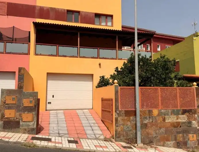 Vista exterior de Piso en venta en Las Palmas de Gran Canaria