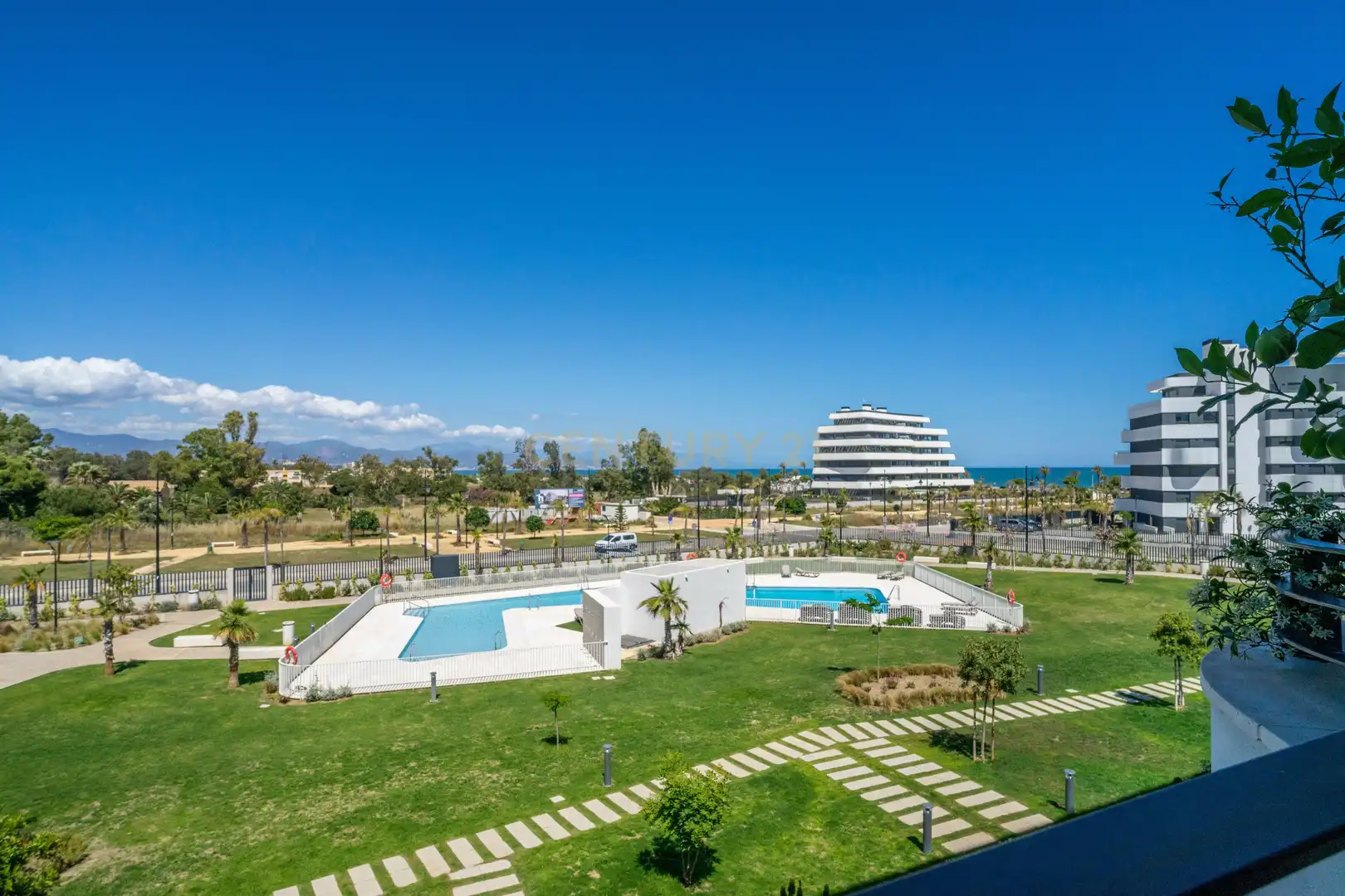 Flat with pool for sale in AV MAR DE ALBORAN 9 HABITAT ALBORAN MISTRAL TORREMOLINOS (MÁLAGA) bloque 3