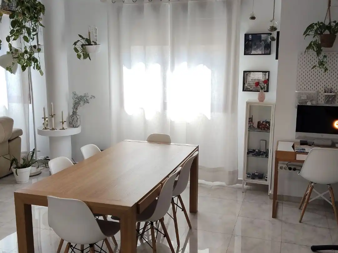 Casa aparellada en venda a avenida cadiz 50, imagen 2