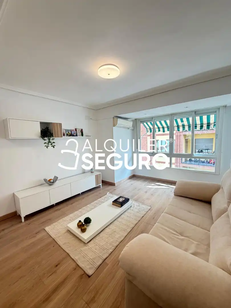 Living room of Flat for rent in Castellón de la Plana / Castelló de la Plana  with Furnished
