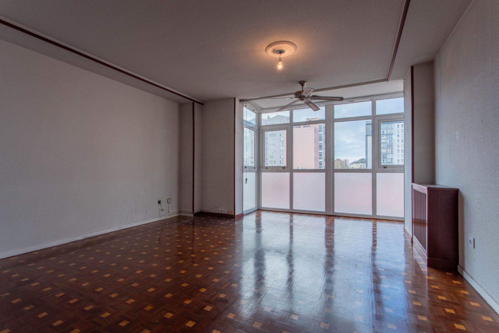 Flat for sale in Avenida Salvador de Madariaga, Someso - Matogrande