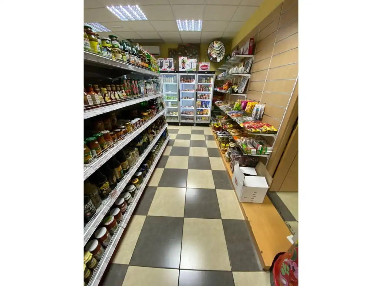 Business premises for sale in Avenida Rafael Puig Lluvina 18, imagen 2