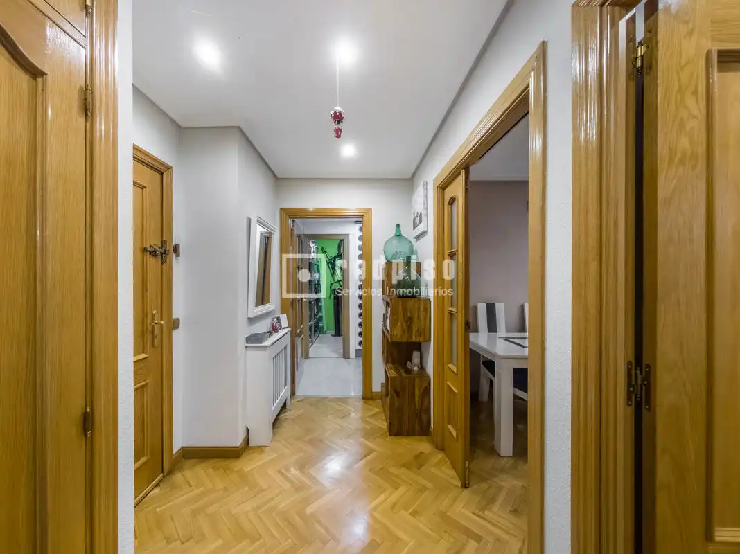 Flat for sale in Alcorcón  with Private garden and Swimming Pool