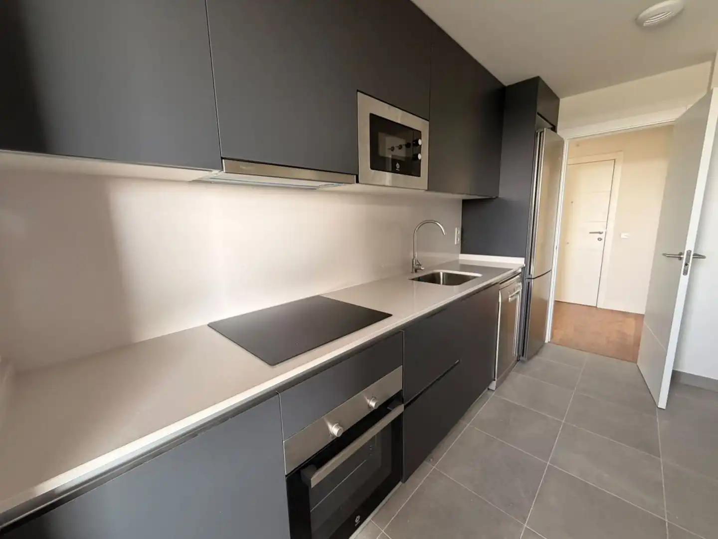 Cocina de Piso de alquiler en Sevilla con Aire acondicionado, Calefacción y Terraza