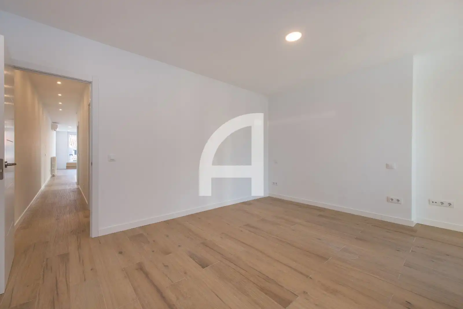 Bedroom of Attic for rent in Madrid  with Air Conditioner, Heating and Terrace