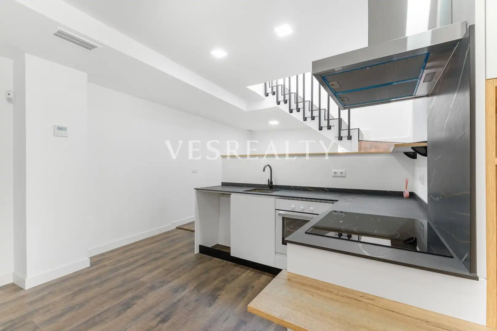Ático con terraza en venta en GENERAL PRIMO DE RIVERA, imagen 5