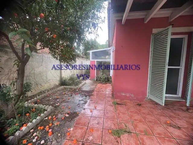 Vista exterior de Casa o xalet en venda en Bollullos de la Mitación amb Jardí privat, Terrassa i Piscina