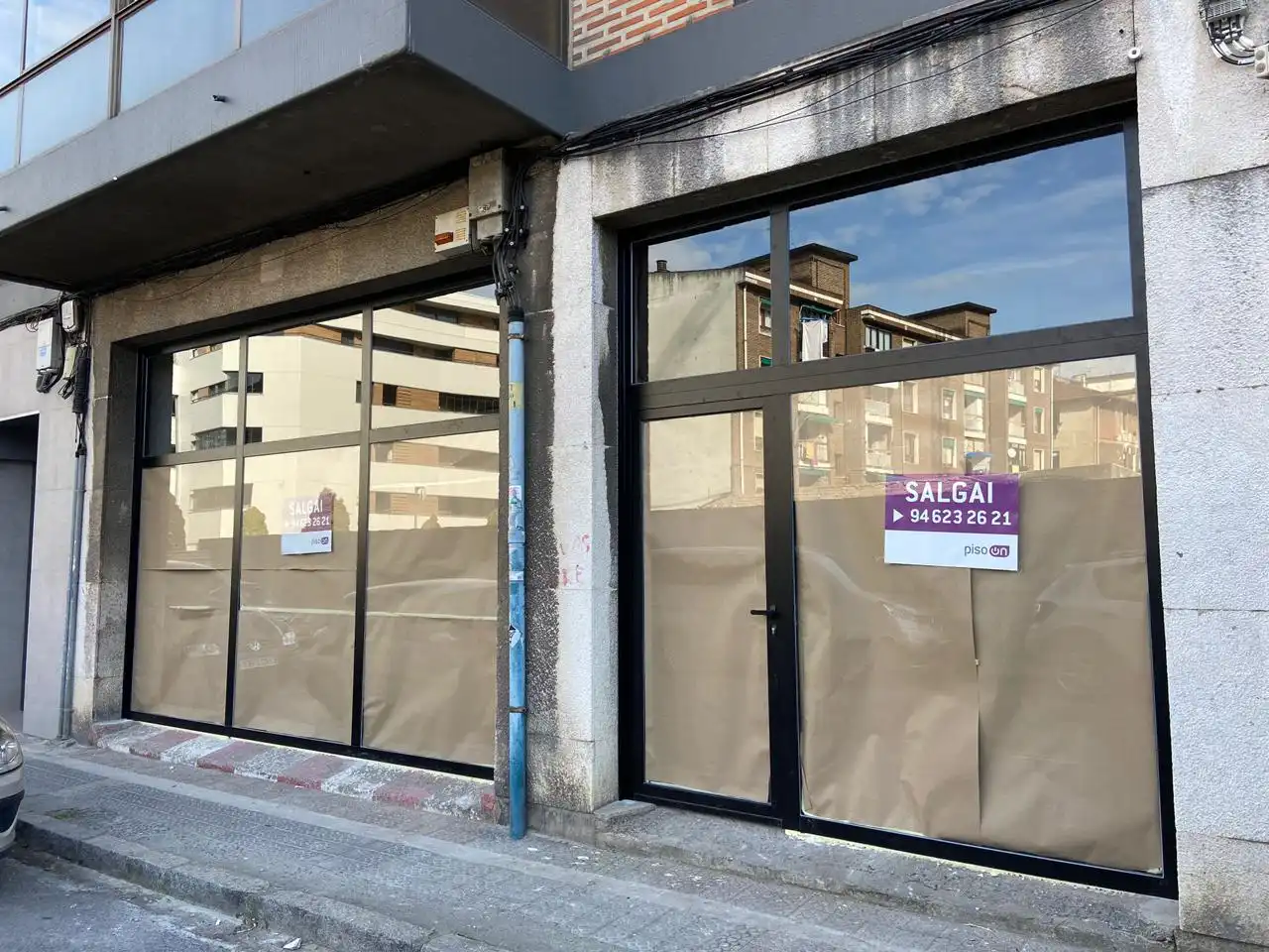 Business premises for sale in Arandoño Torre Kalea