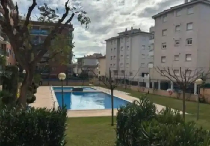 Piscina de Pis en venda en Calafell amb Aire condicionat, Calefacció i Jardí privat