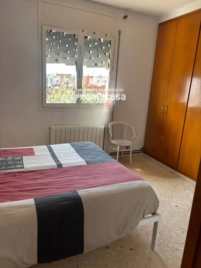 Habitación de Casa o chalet en venta en Barberà del Vallès con Calefacción, Terraza y Balcón