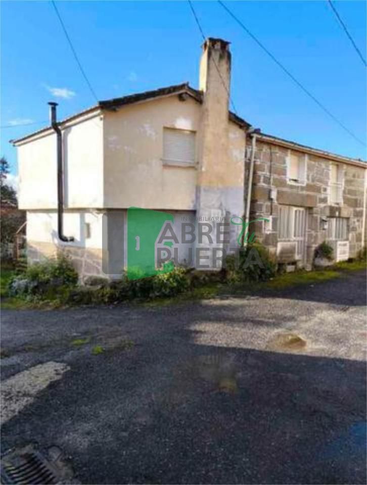 Exterior view of House or chalet for sale in Xunqueira de Ambía  with Heating, Storage room and Furnished