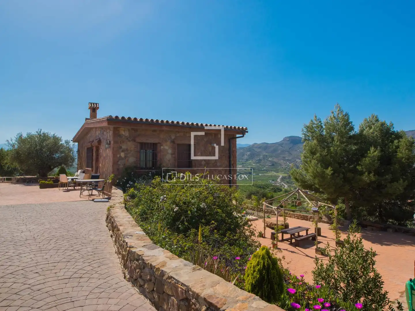 Jardí de Finca rústica en venda en Ardales amb Aire condicionat, Terrassa i Traster
