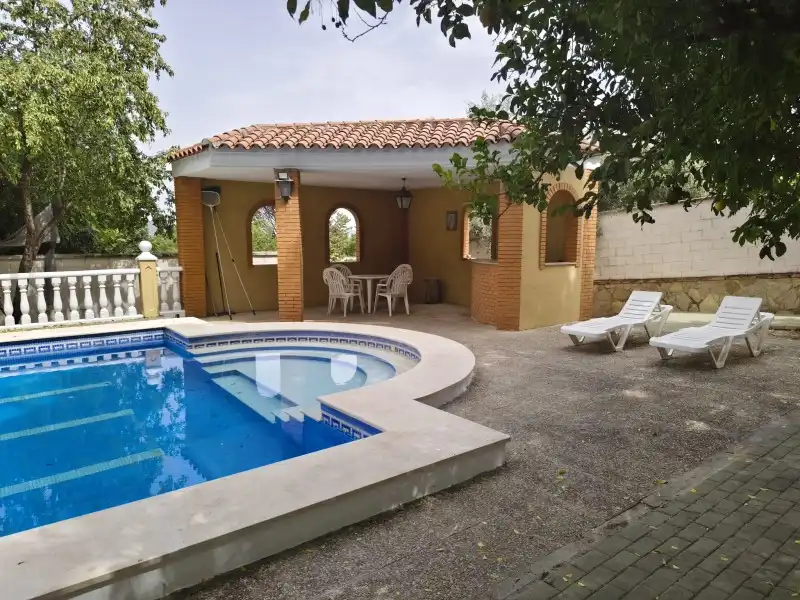 Piscina de Finca rústica en venta en Lucena con Aire acondicionado, Terraza y Piscina